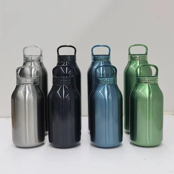 Botol stainless steel terisolasi termal